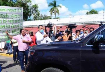 Agremiados al Sindicato del Instituto de Seguridad Social del Estado de Tabasco se manifiestan en calles de Villahermosa