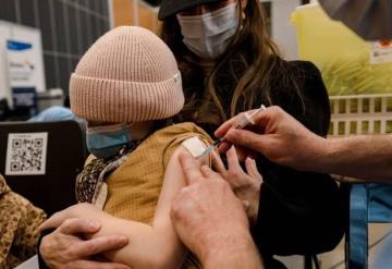 Quebec aplicará impuesto a personas que no estén vacunadas contra covid-19
