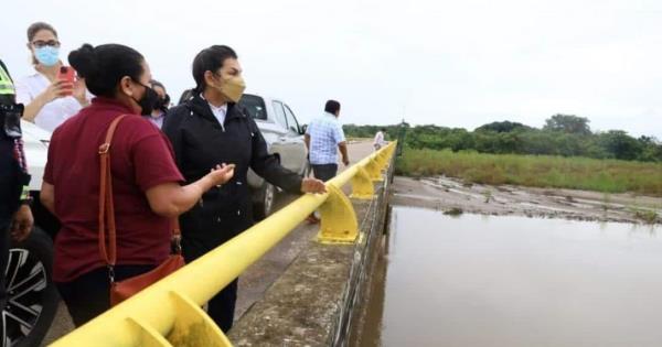 La presidenta municipal Yolanda Osuna Huerta, supervisó el estado que guardan  los canales del río Grijalva